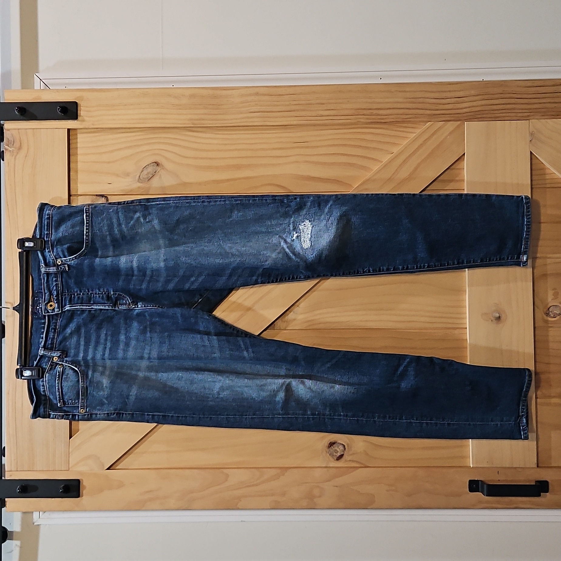 Lucky Brand  75 Slouch Skinny Distressed Jeans  3432